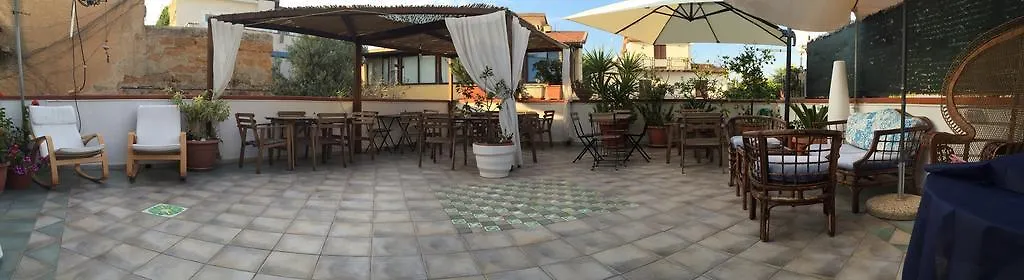 Bed and Breakfast L'Approdo à San Leone Couette-café